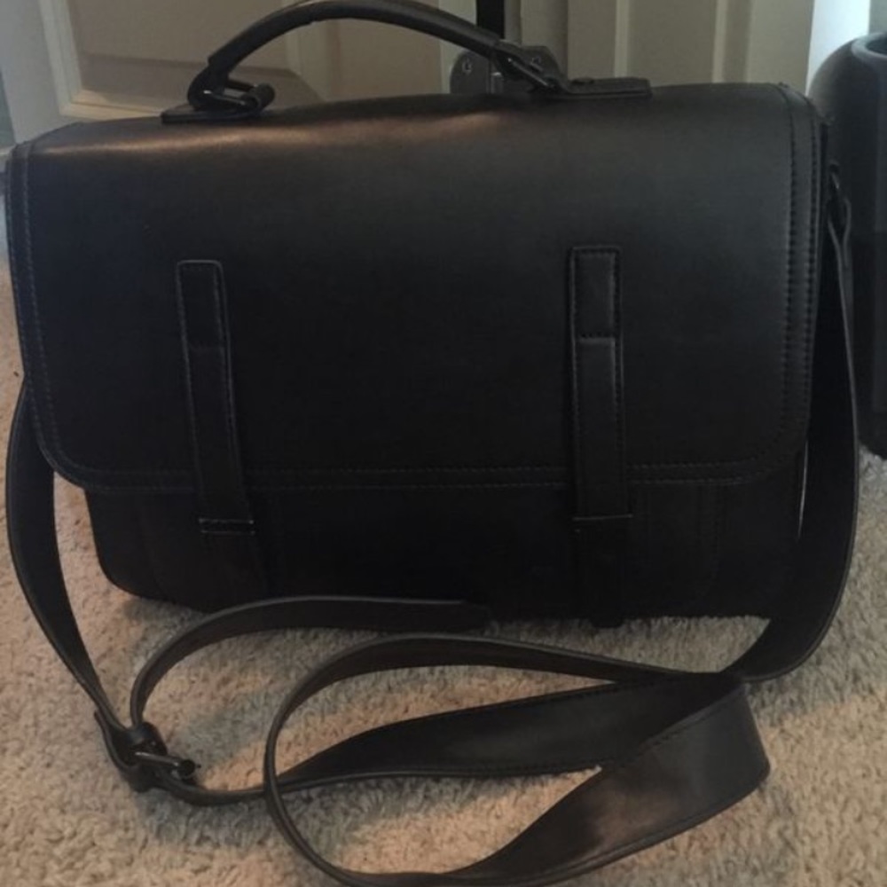 Aldo faux leather messenger bag
